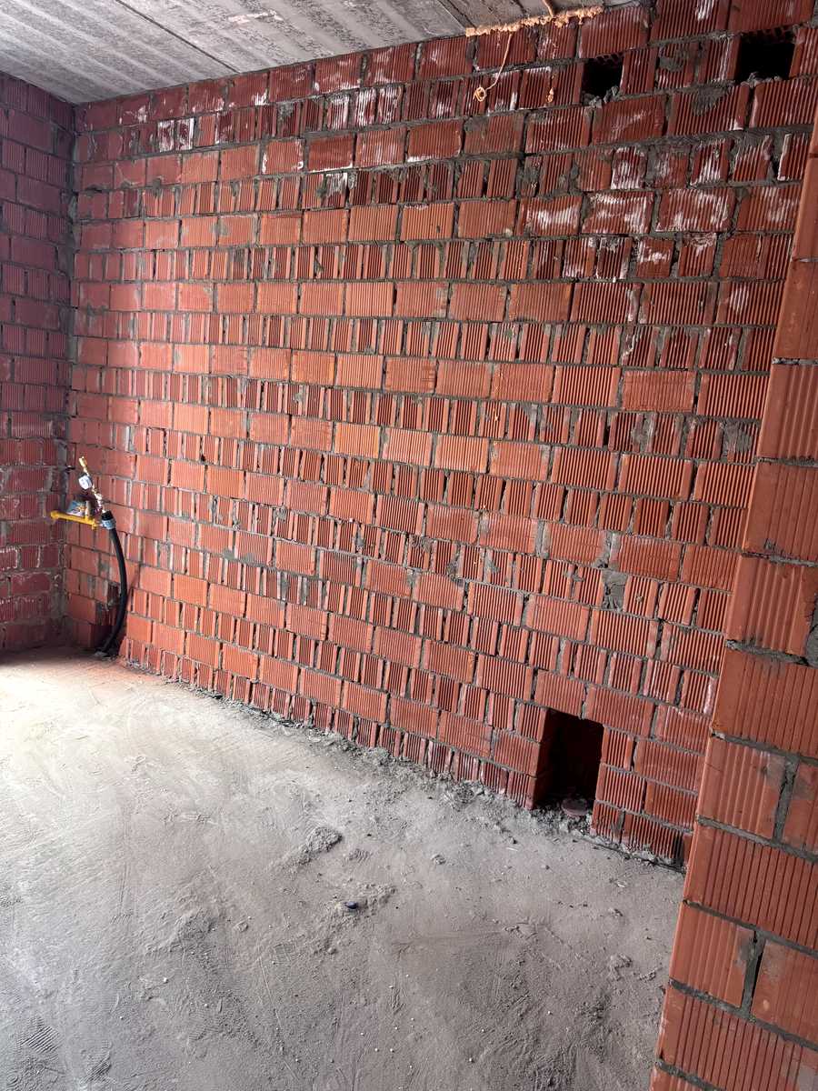 1878844614397144