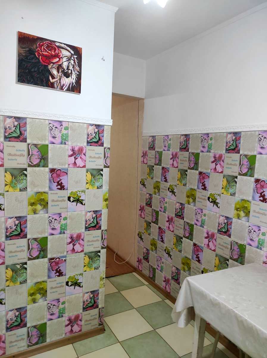 1878846329084308