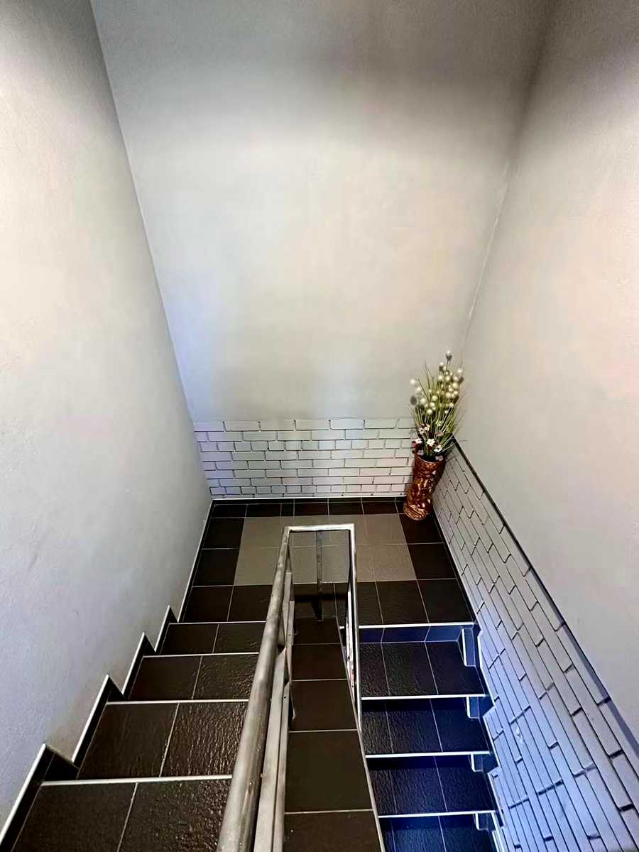 1878846337800845