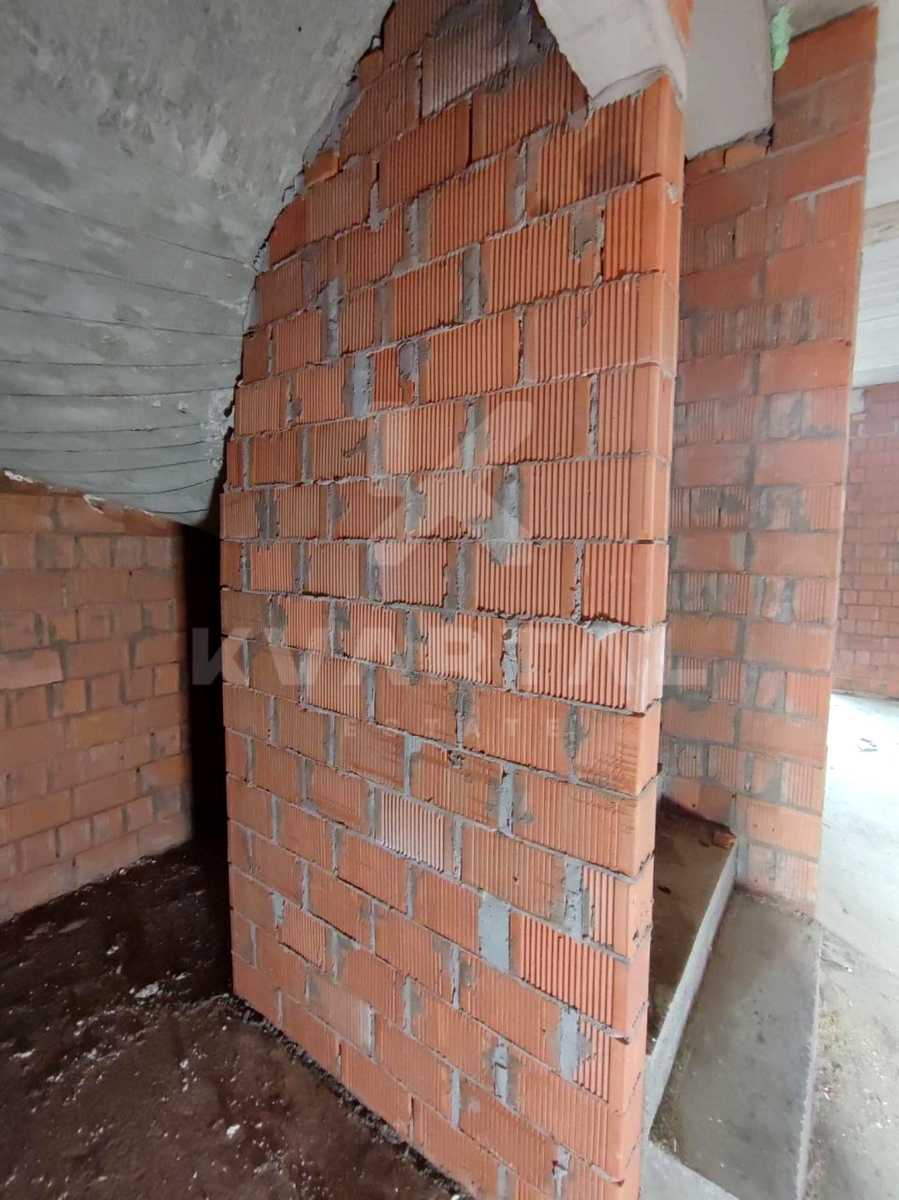 1878846734047083