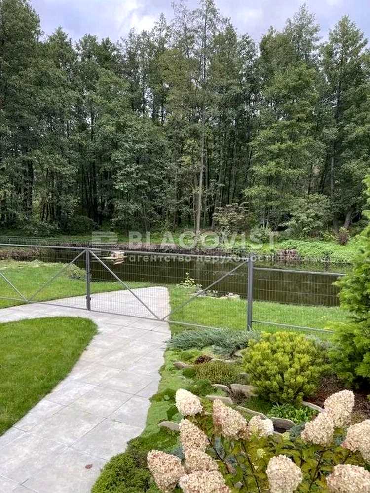 1878847372437116