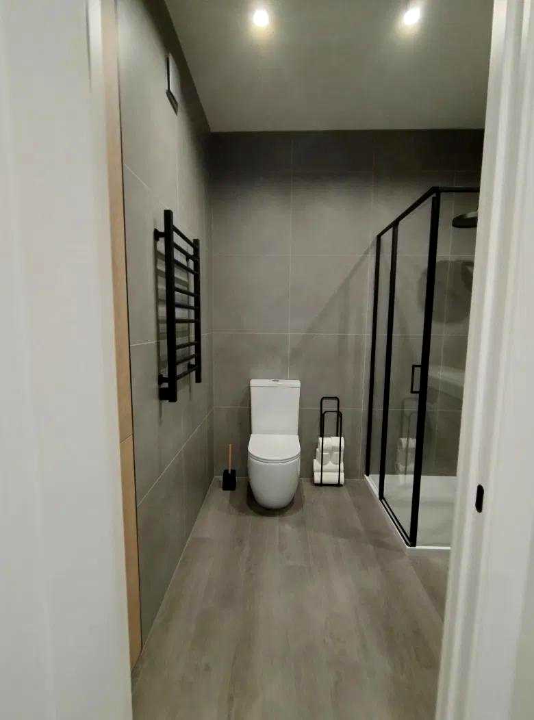 1878848405833132