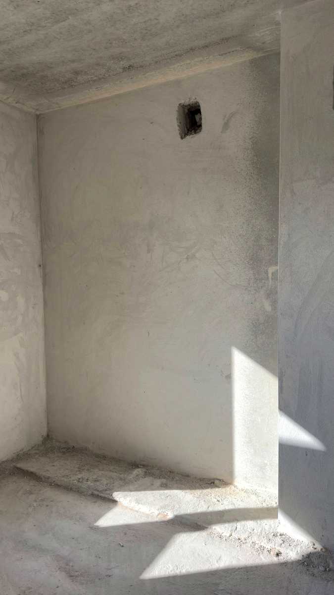 1878848572979418