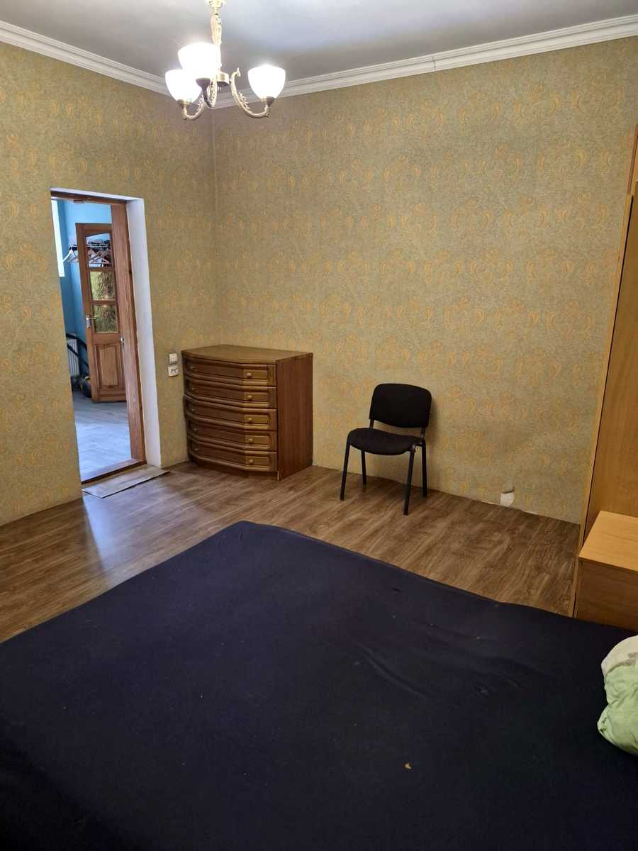 1878849611040180