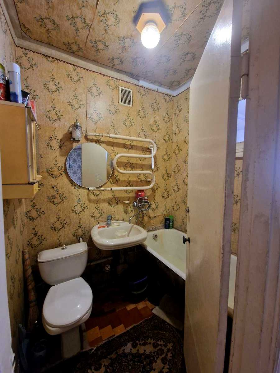 1878849657599646