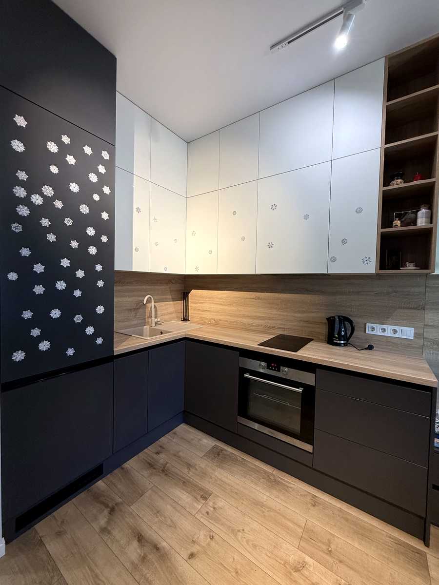 1878849756926207