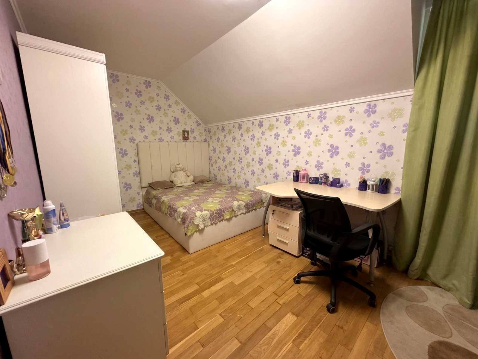 1878850222039358