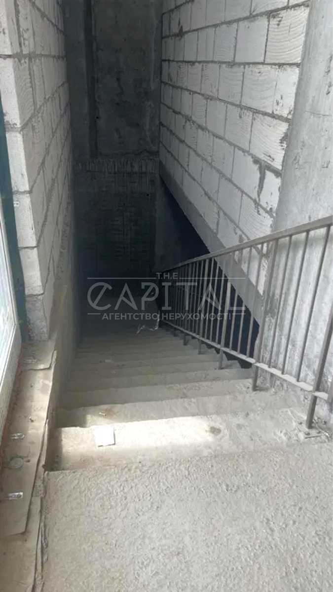 1878850428710381