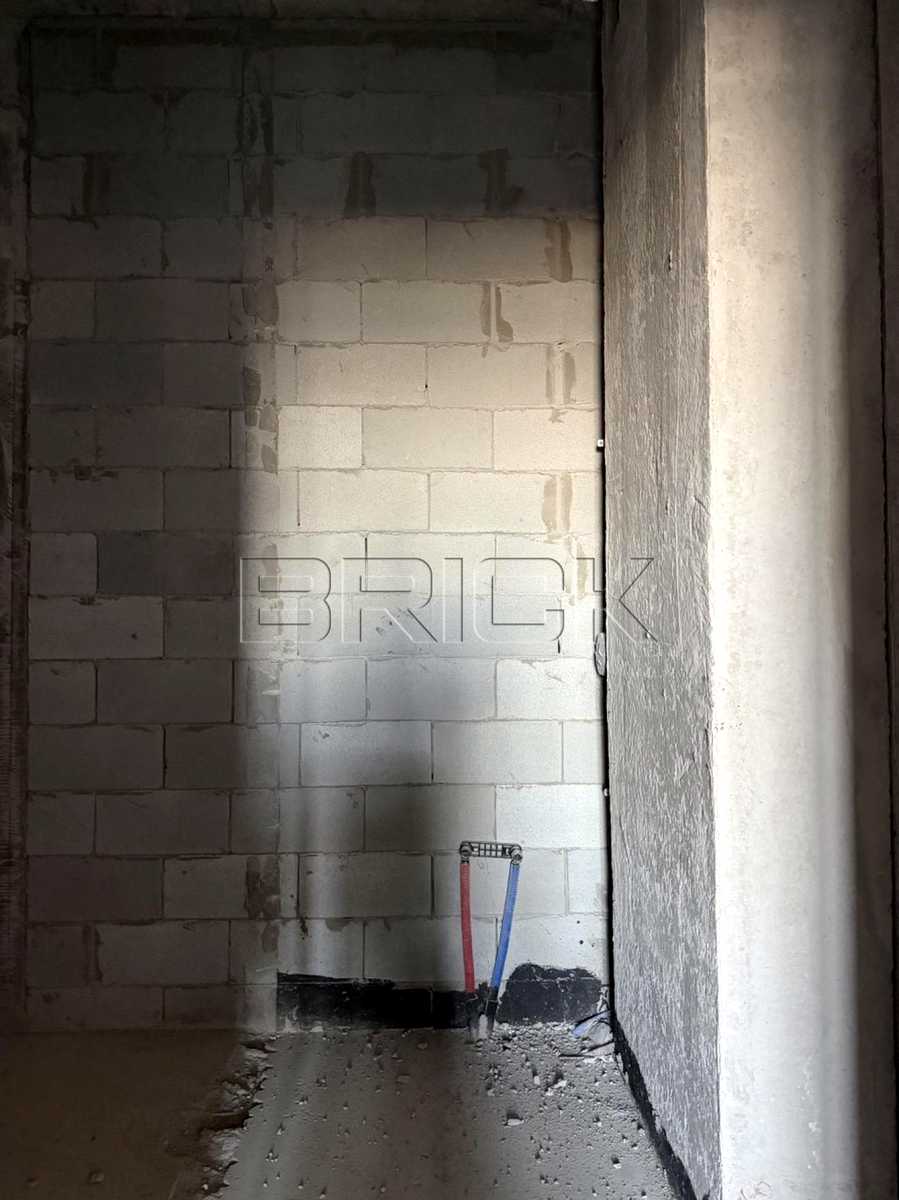 1878850595516285