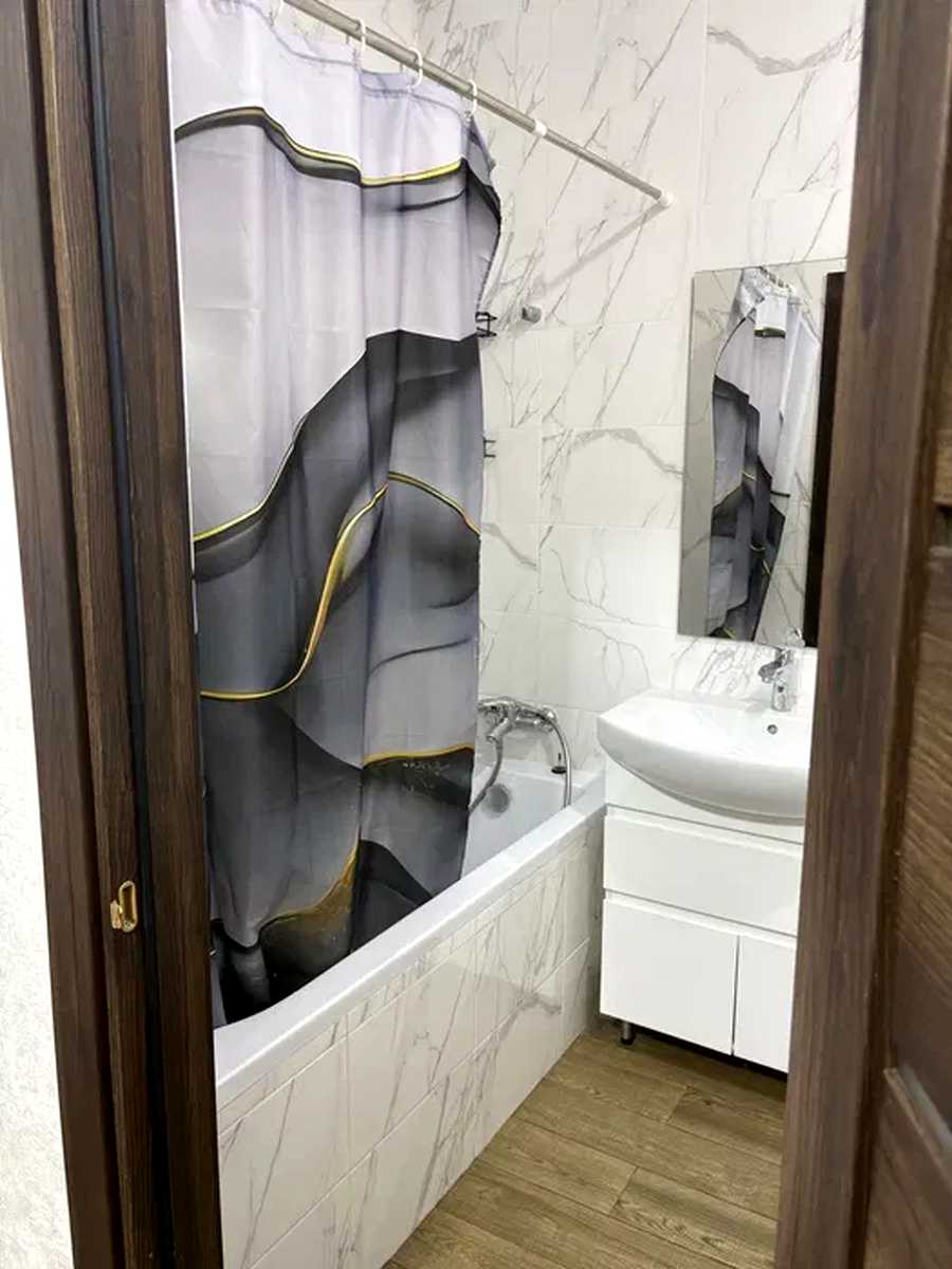 1878851373543218