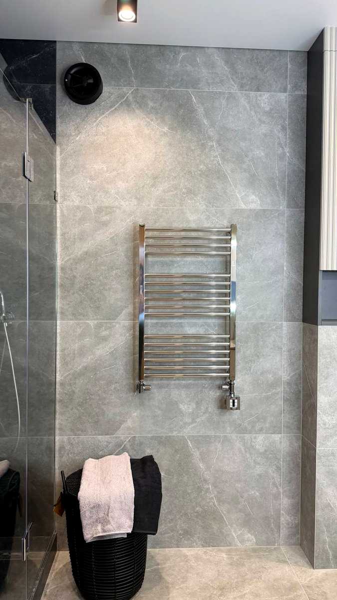 1878851783051019