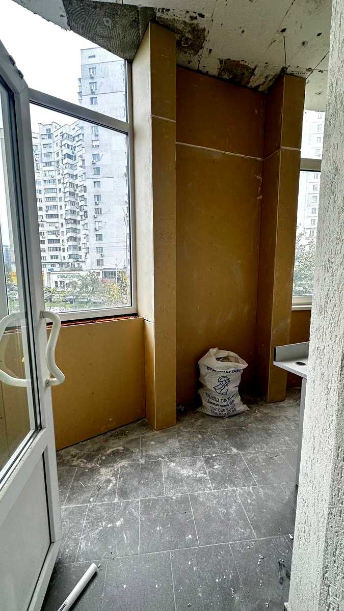 1878852156286915