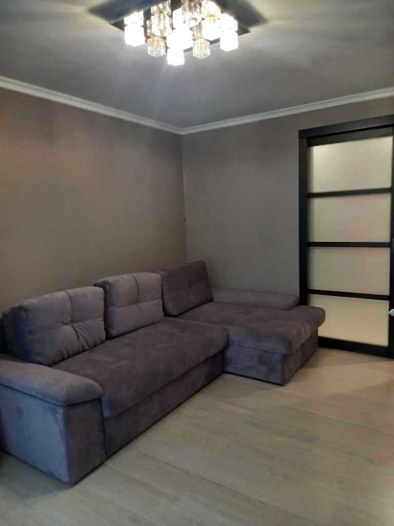 1878853003543681