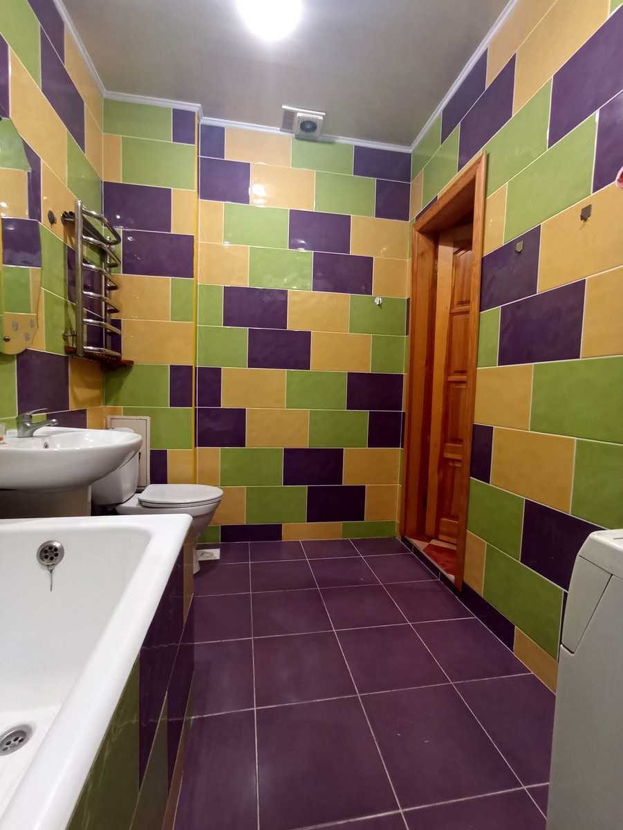 1878853483907341
