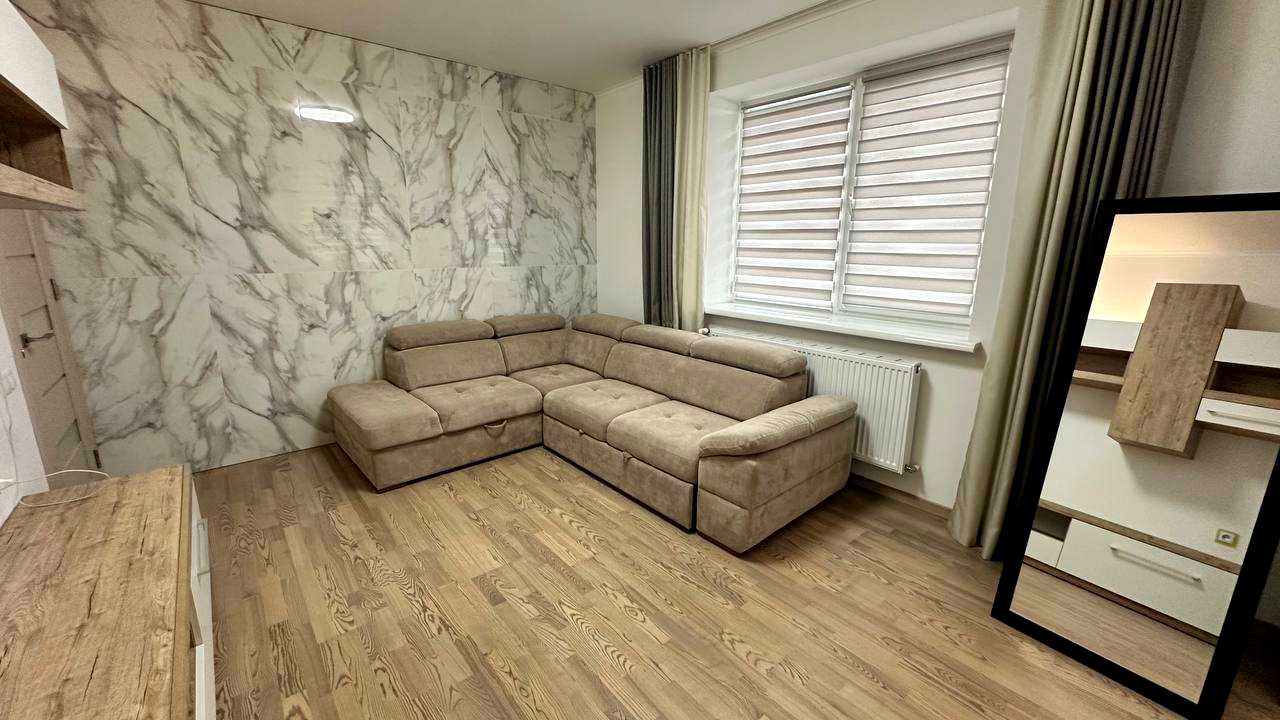 1878853767795084