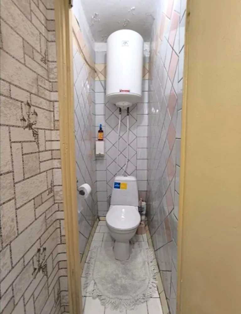1878855419850266