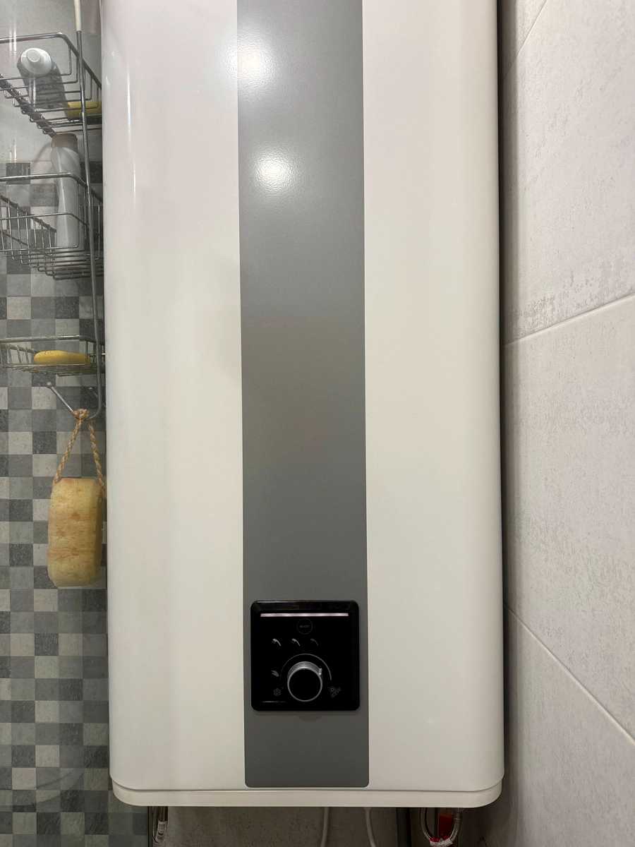 1878855794731669