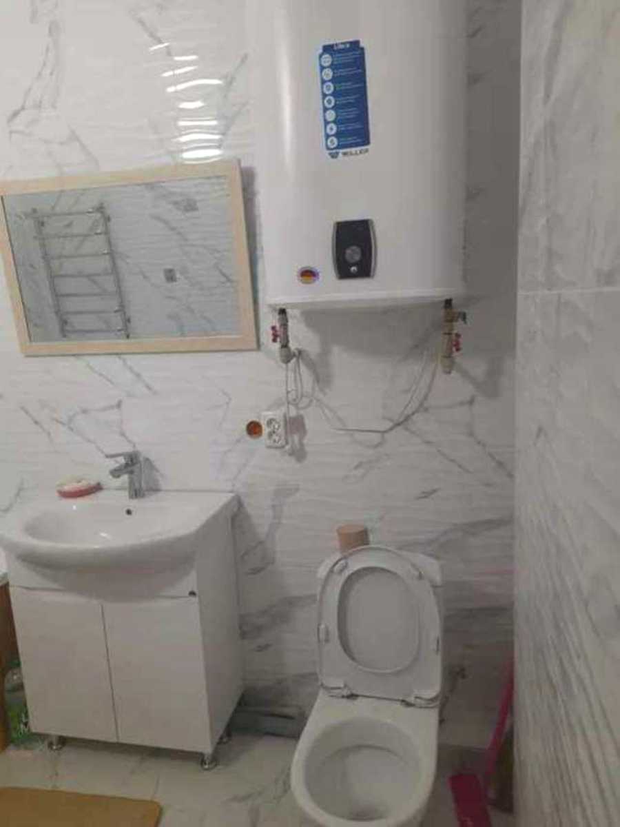 1878857321872145