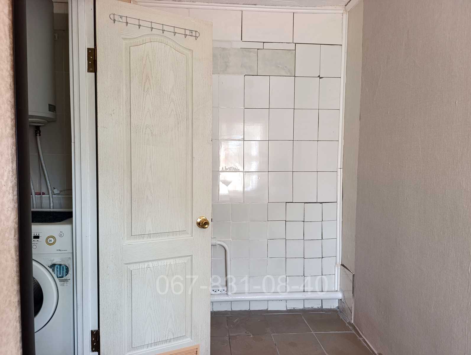 1878857656413285