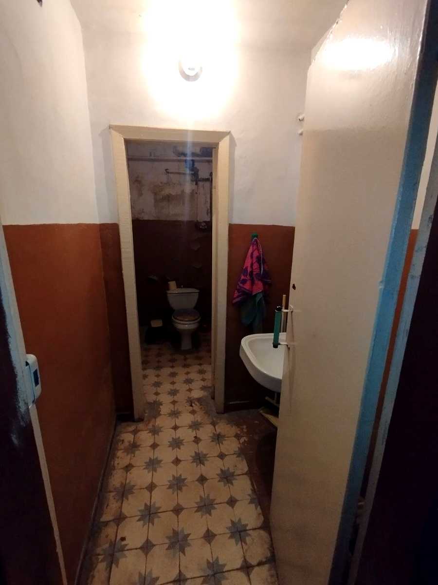 1878858213967827