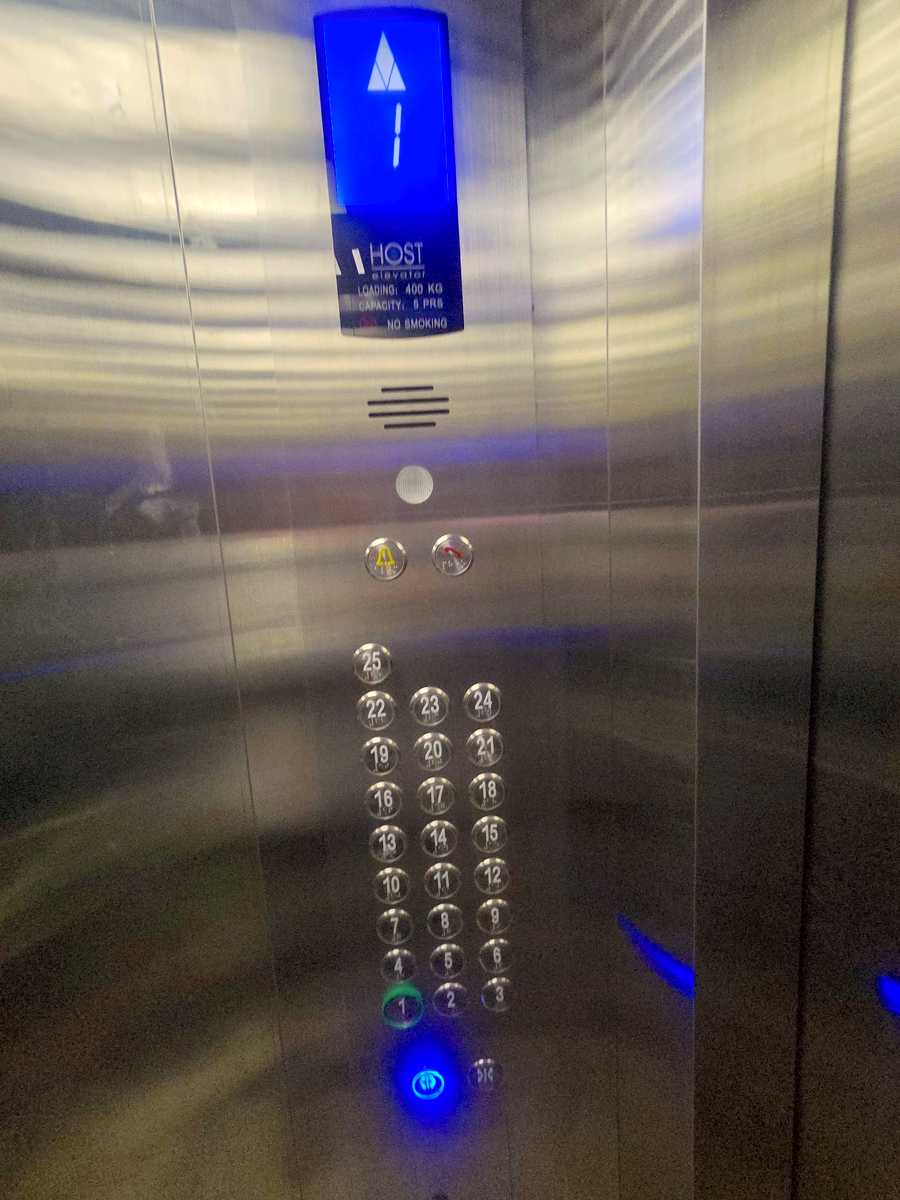 1878858497806008