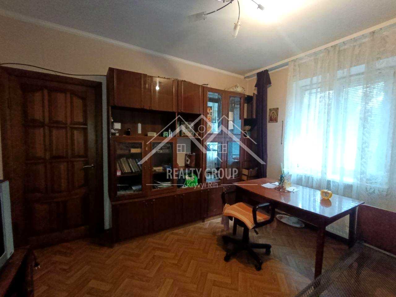 1878859797260186