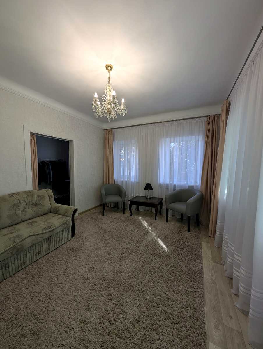 1878861630650607