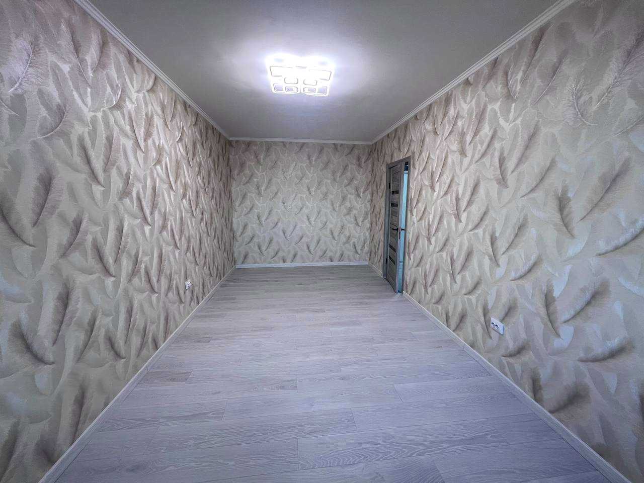 1878862464883432