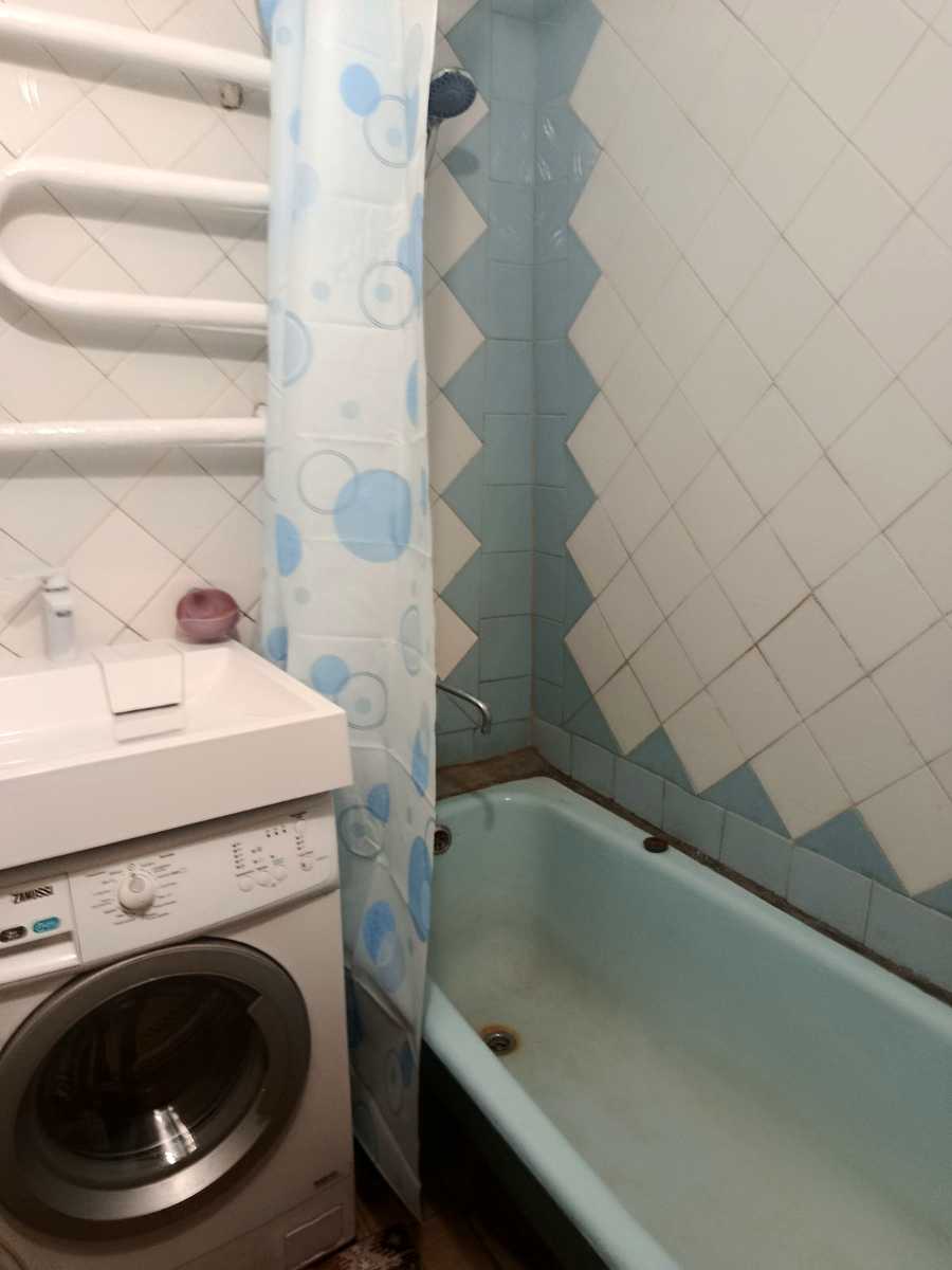1878864724910361