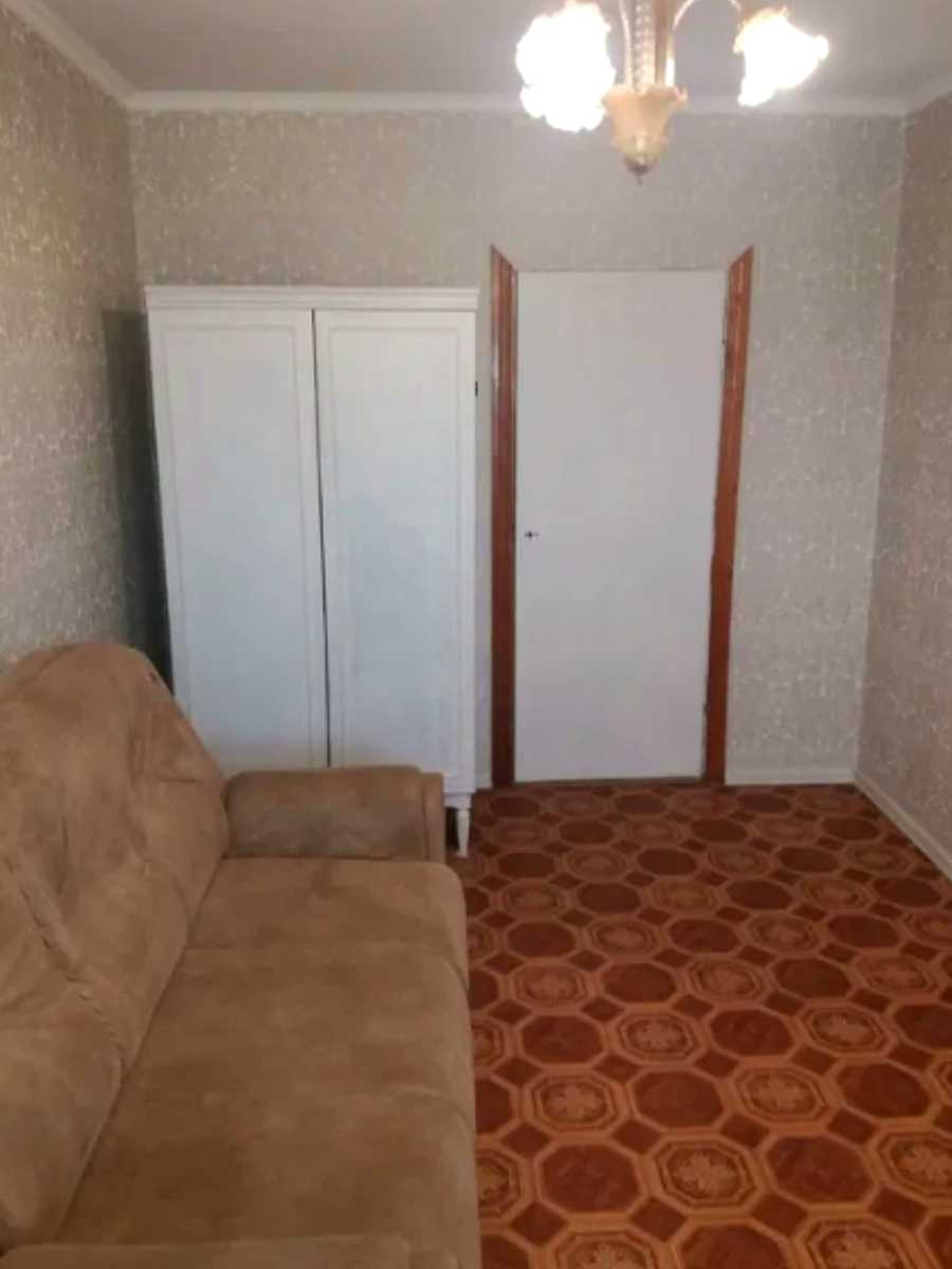 1878865856289991
