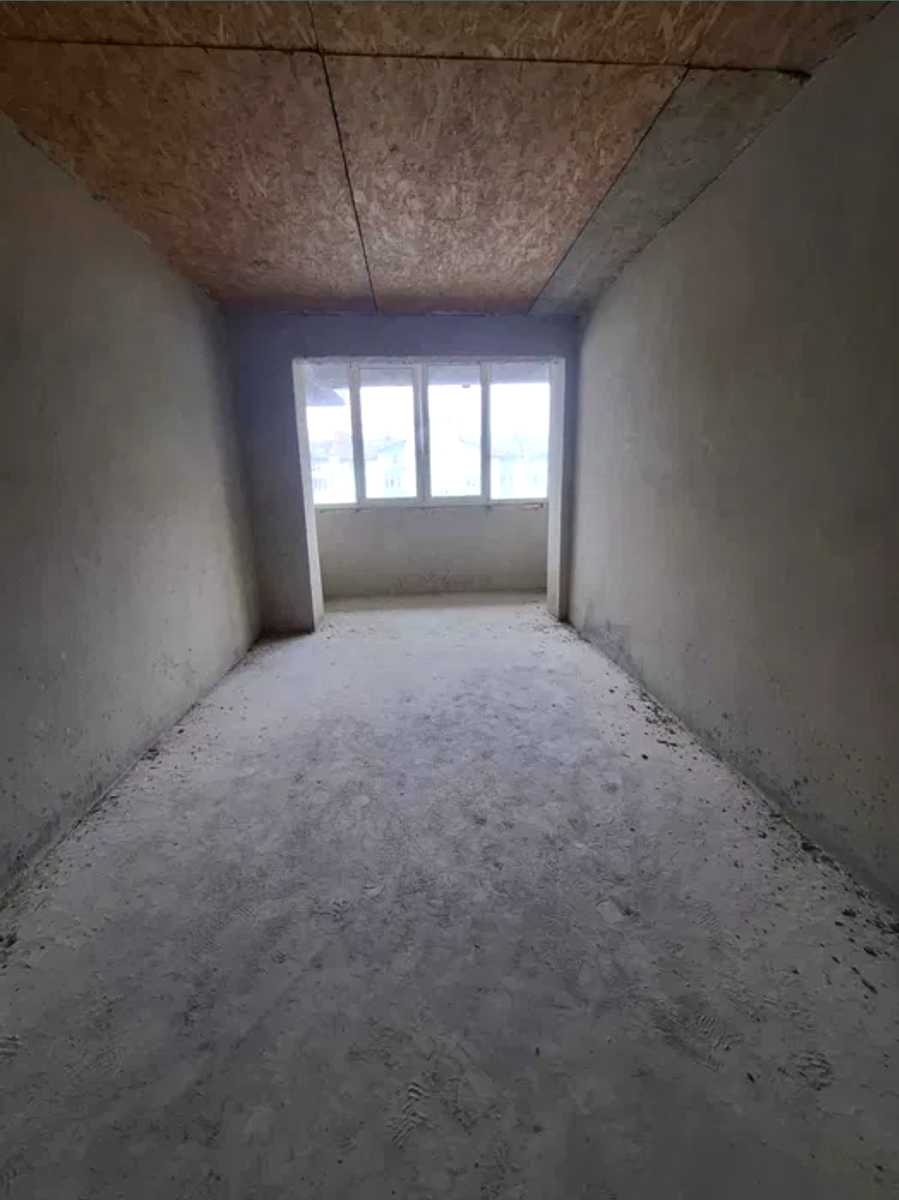 1878867856906525