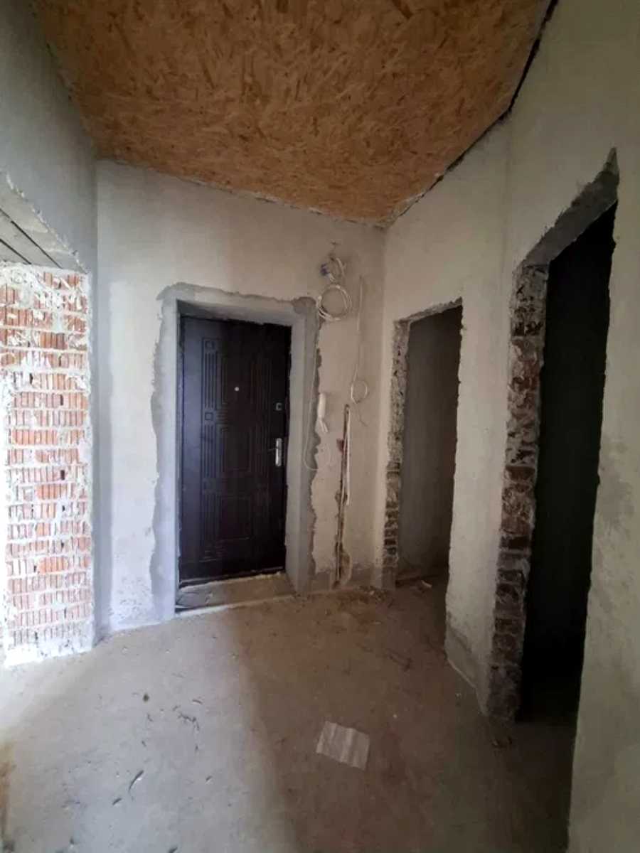 1878867857996677