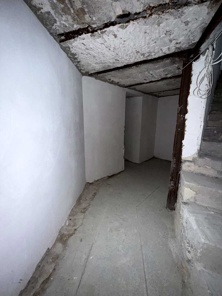 1878869123957489