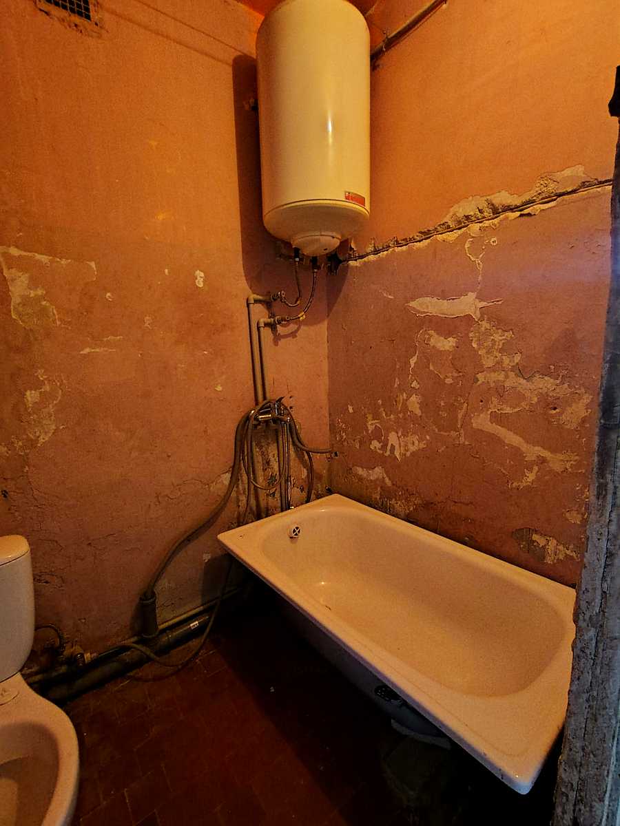 1878876746477671