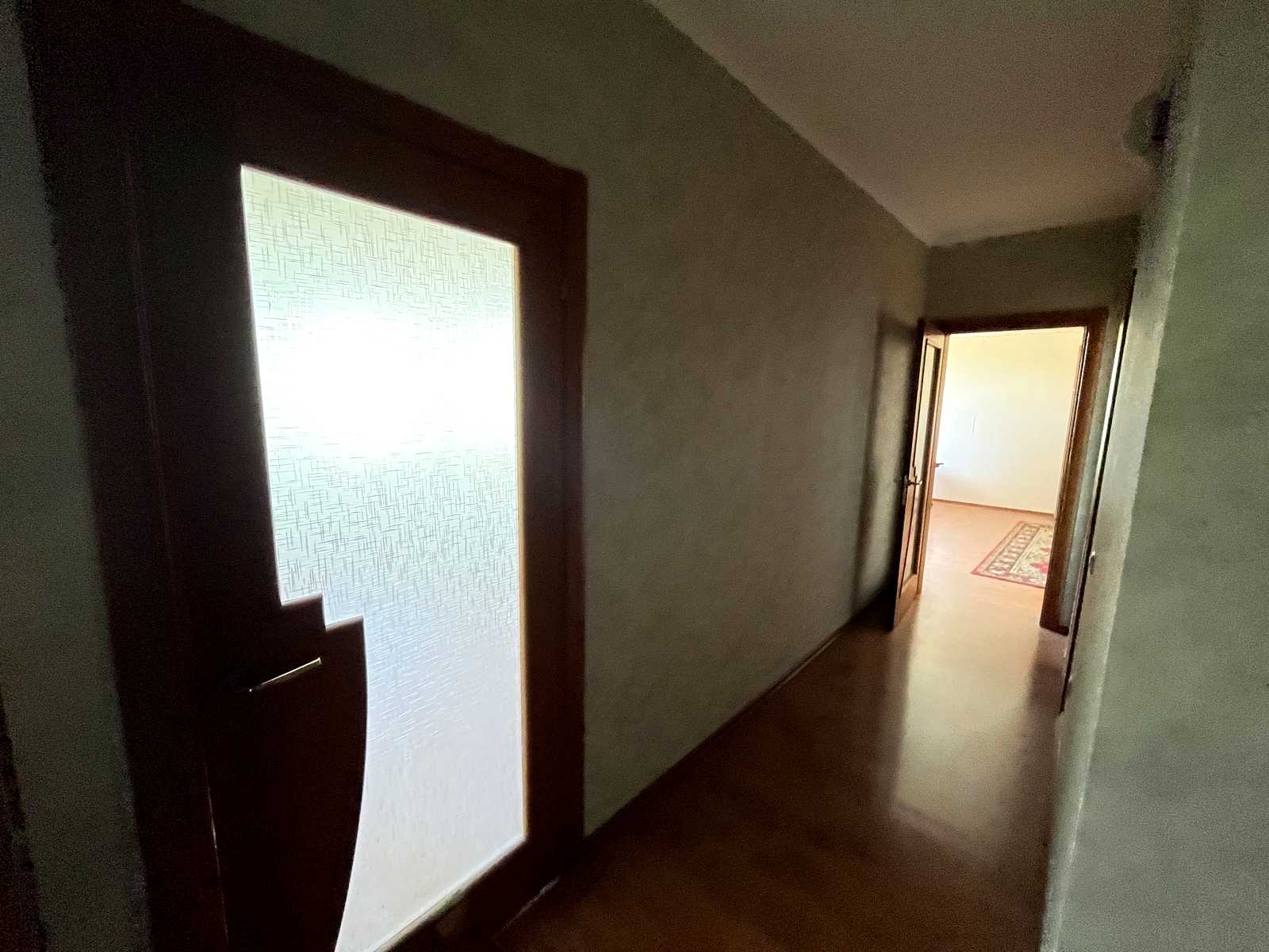 1878878135396845