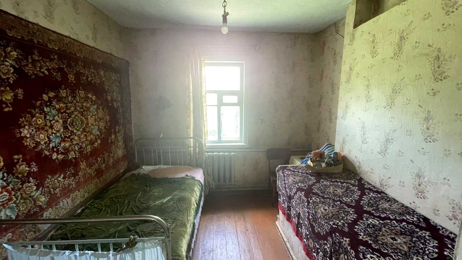 1878881558038864