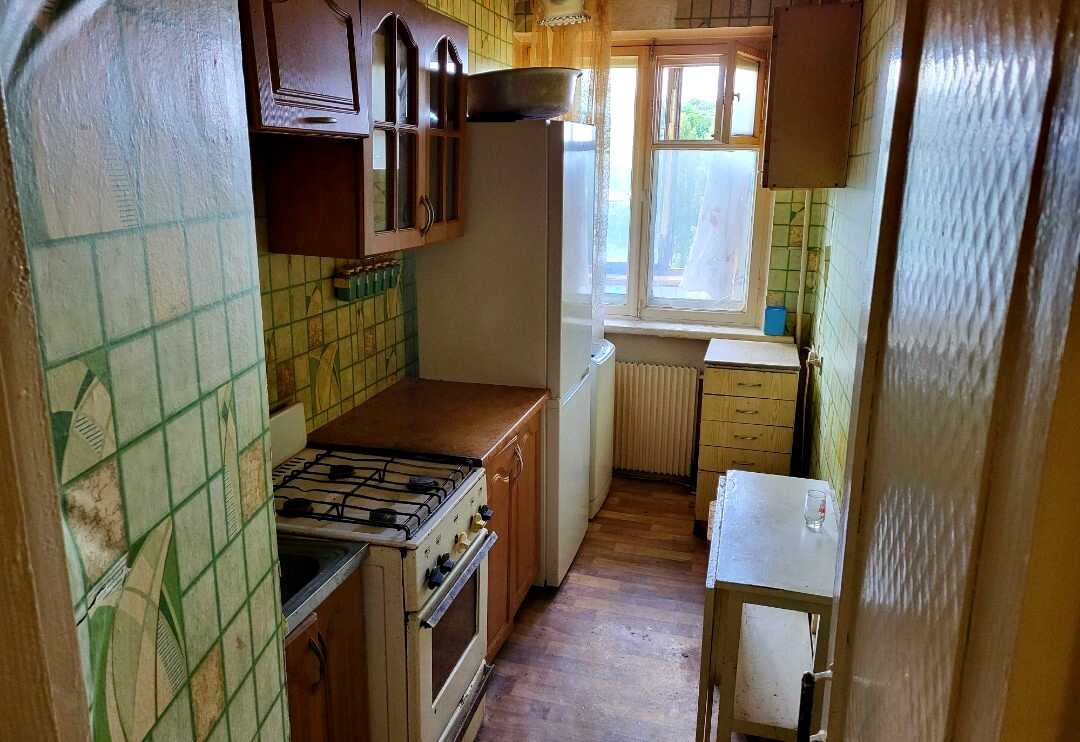 1878882258954897