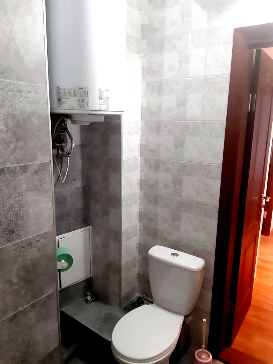 1878883111203295