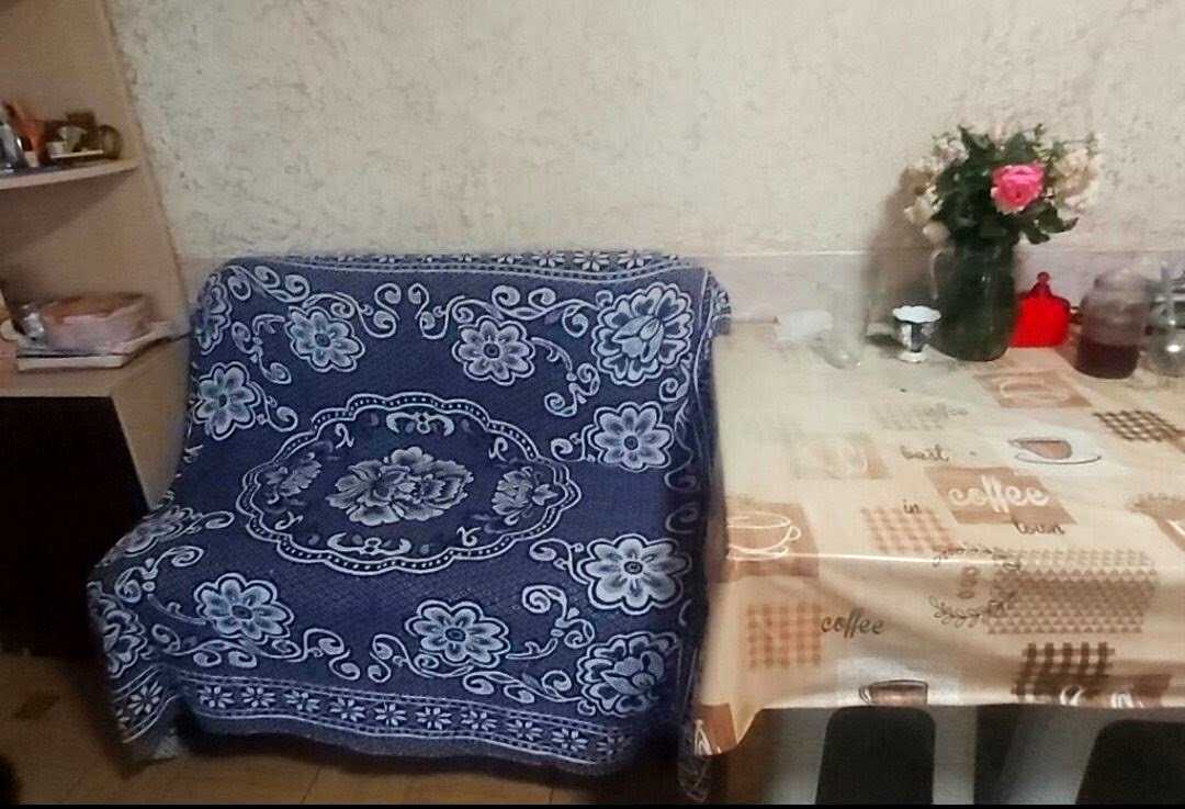 1878887783256565