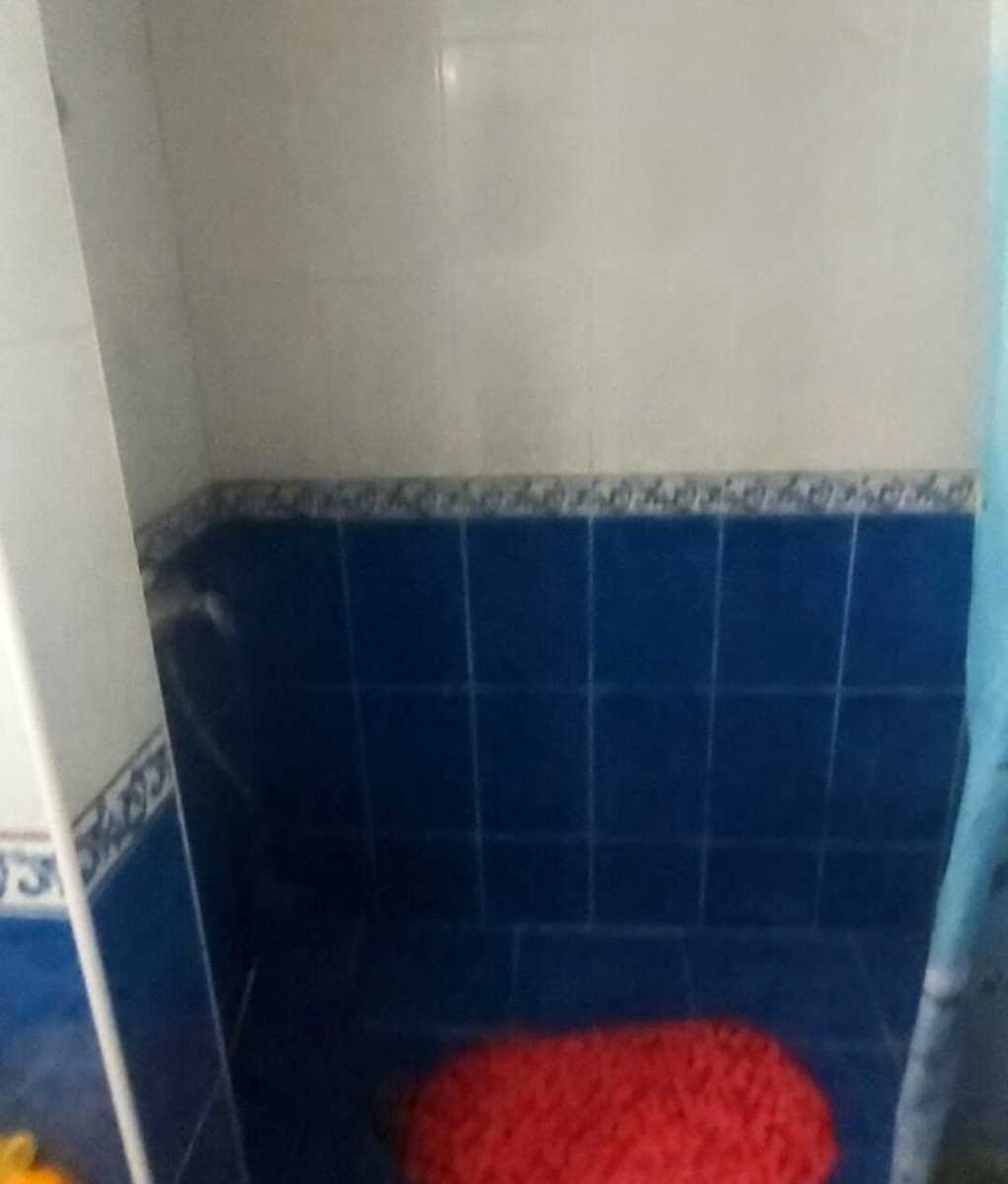 1878887784821319