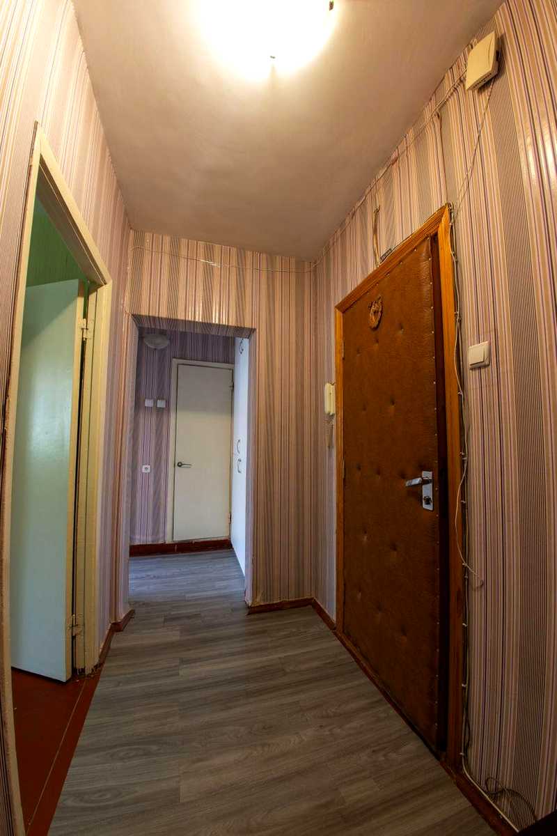 1878907295570717