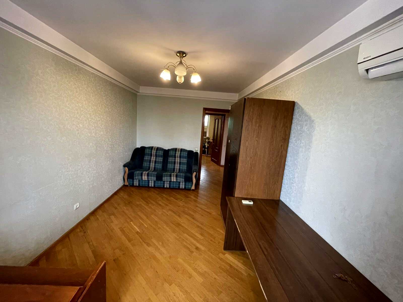 1878915103832483