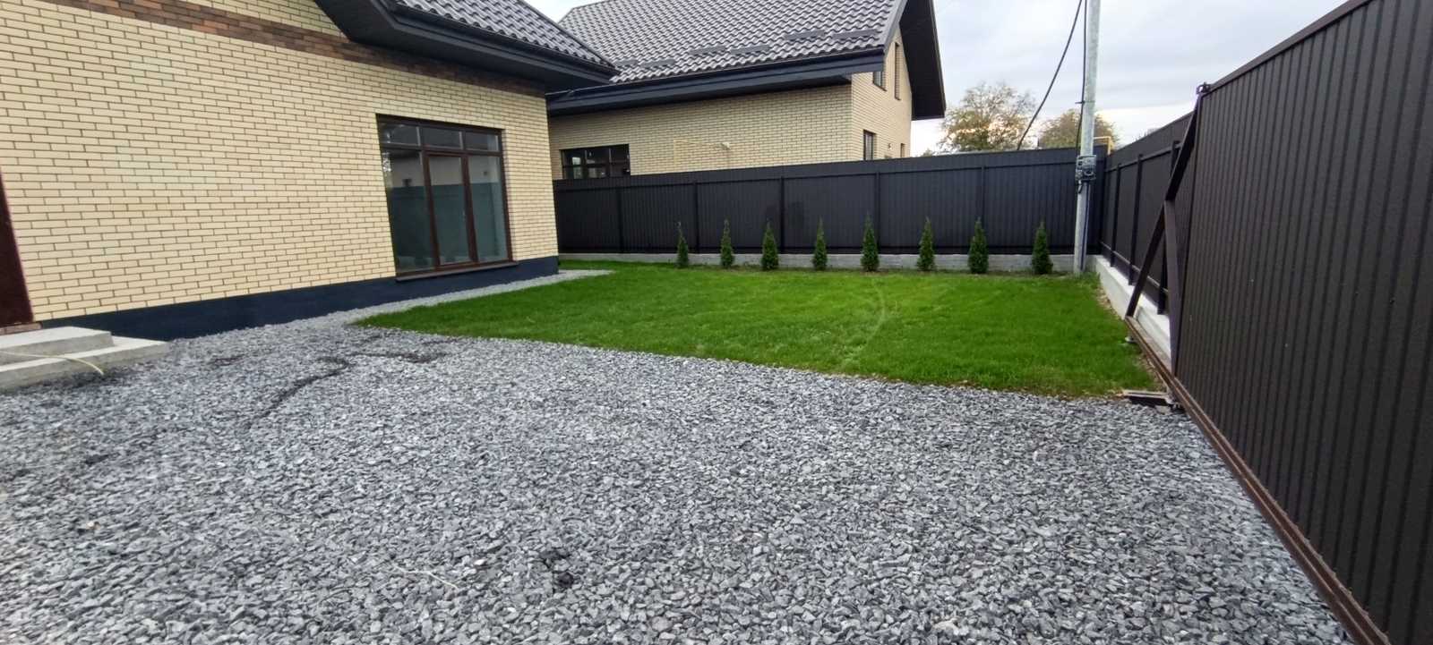 1878915259486183