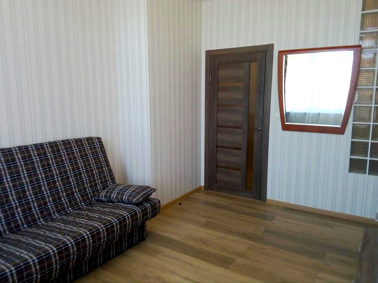 1878915873980650