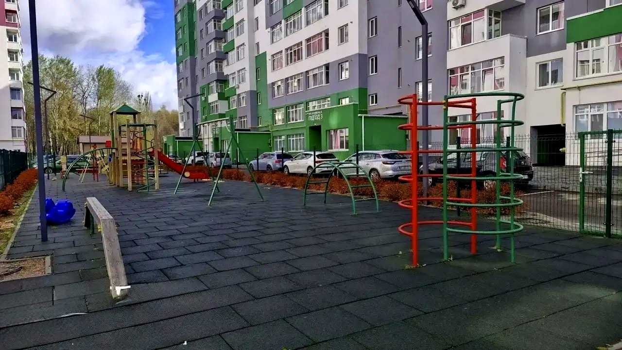 1878916188338881