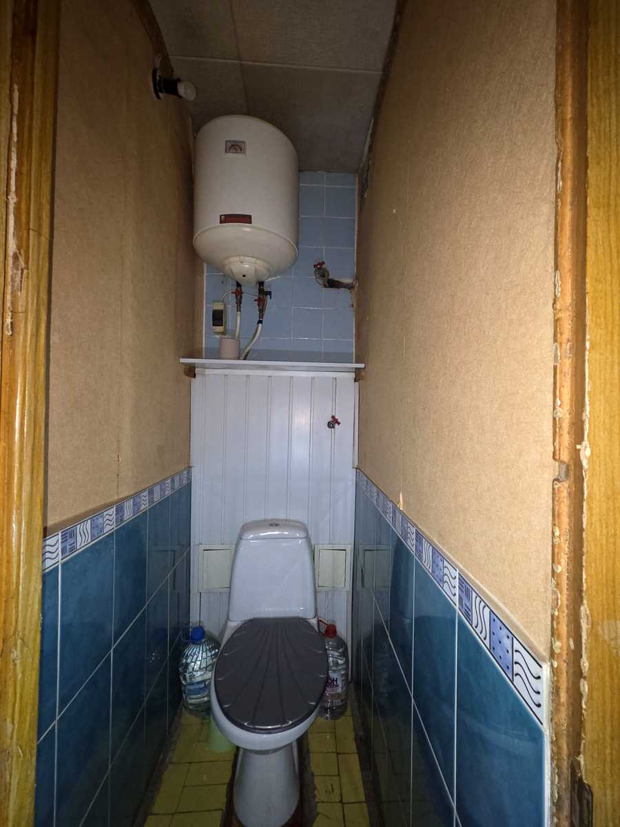 1878916364375943