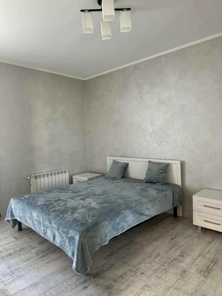 1878917604475215