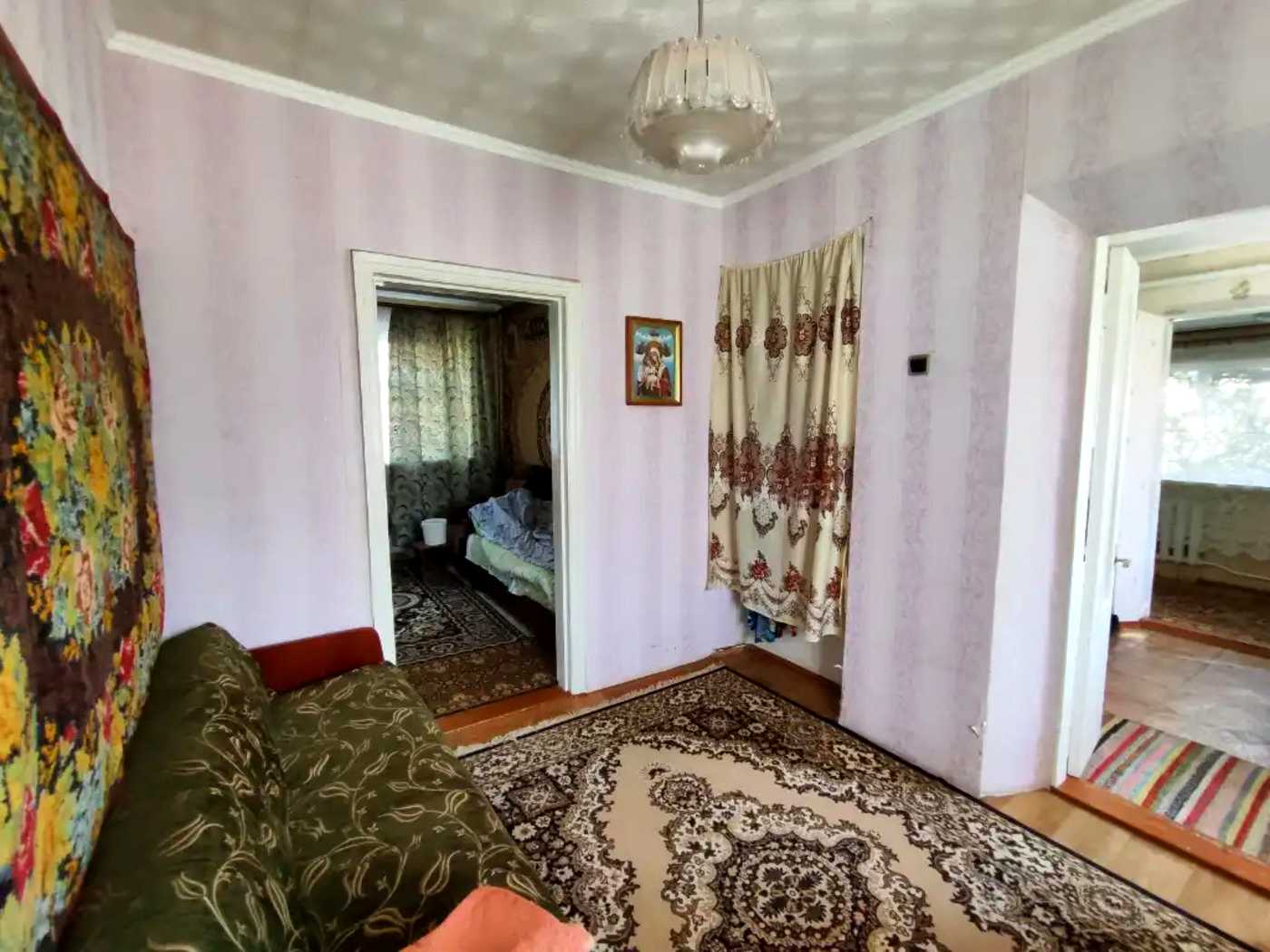 1878918673689316