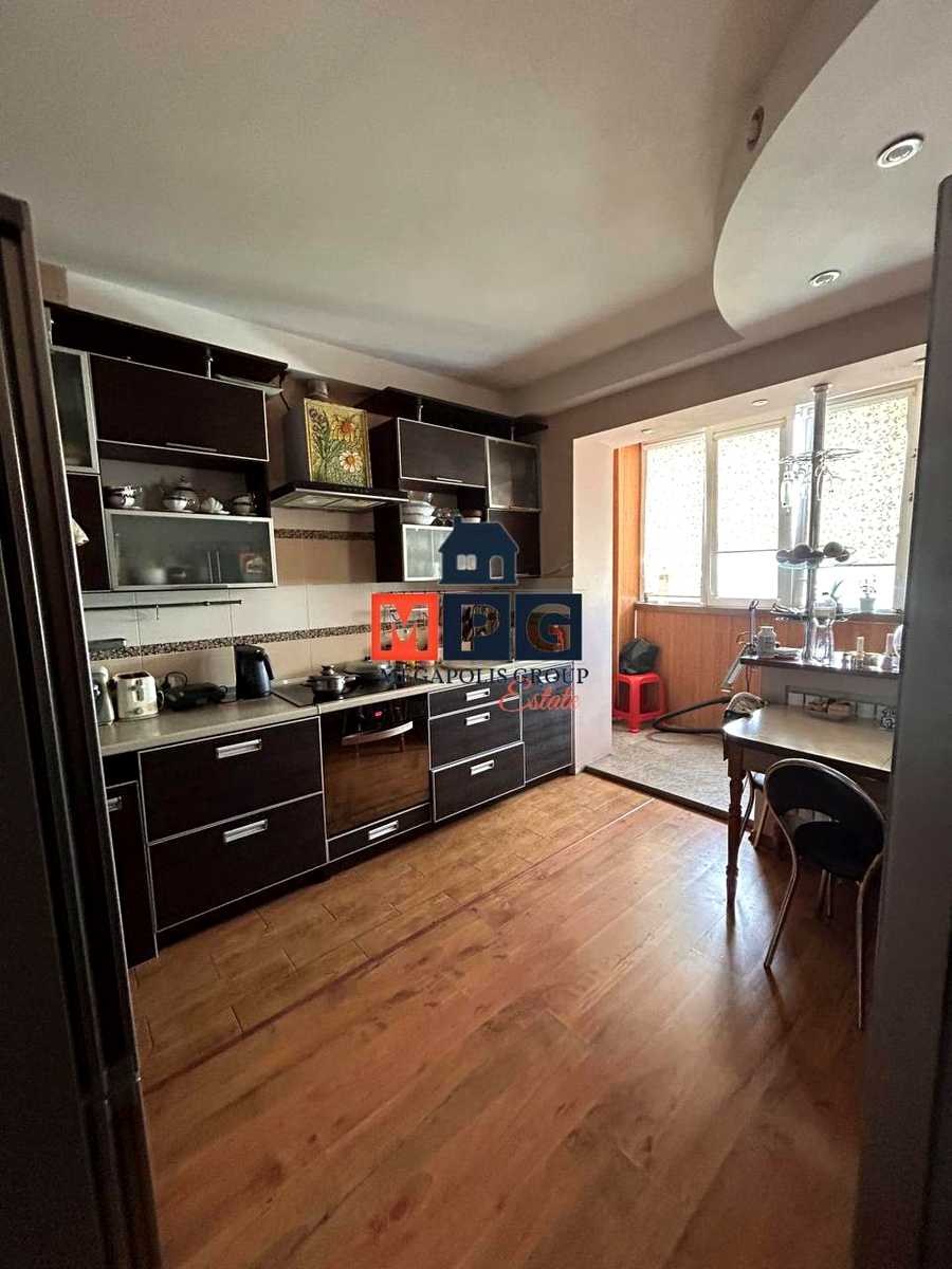 1878918949847335