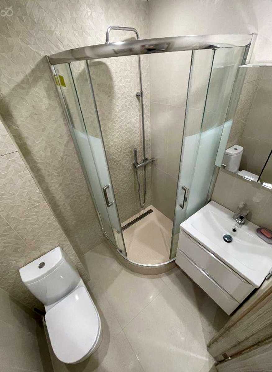 1878922549940959